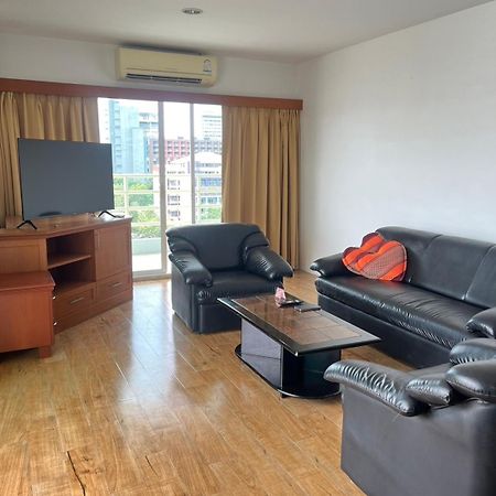 Joy Shop At View Talay 6 Apartment Pattaya Luaran gambar