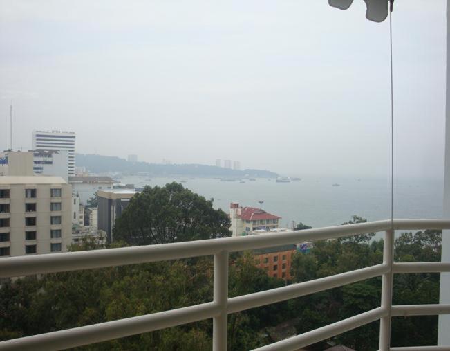 Joy Shop At View Talay 6 Apartment Pattaya Luaran gambar